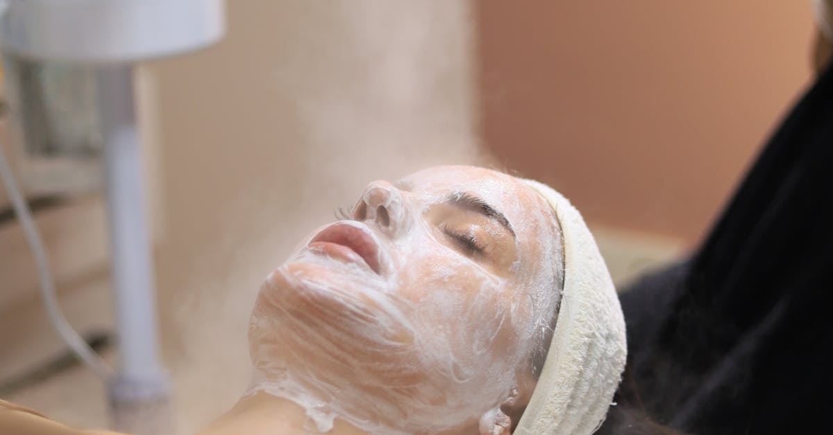 Thermo-Möbel 2.0: Unsichtbare Wärmespeicher mit PCM in Kopfteil, Sideboard und Spiegel